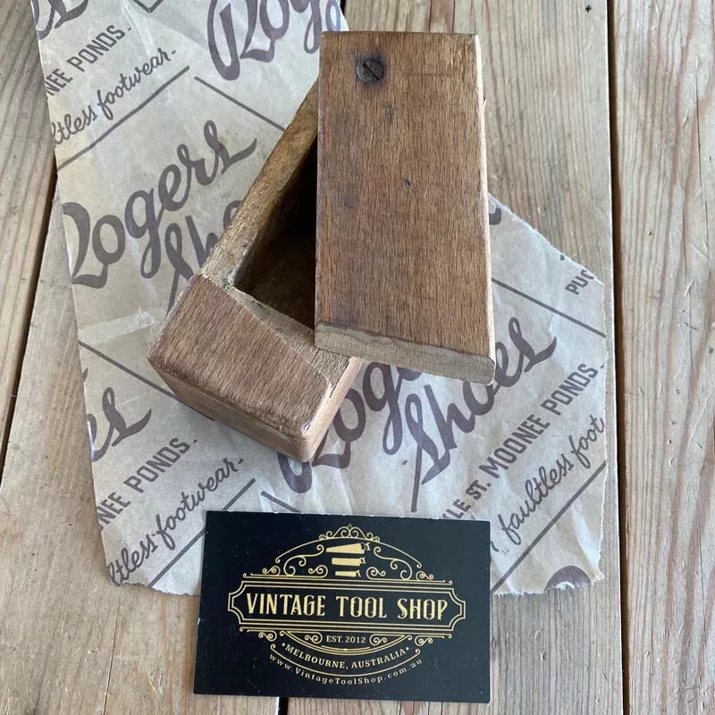 Y680 Antique FRENCH Beech Wooden GREASE BOX